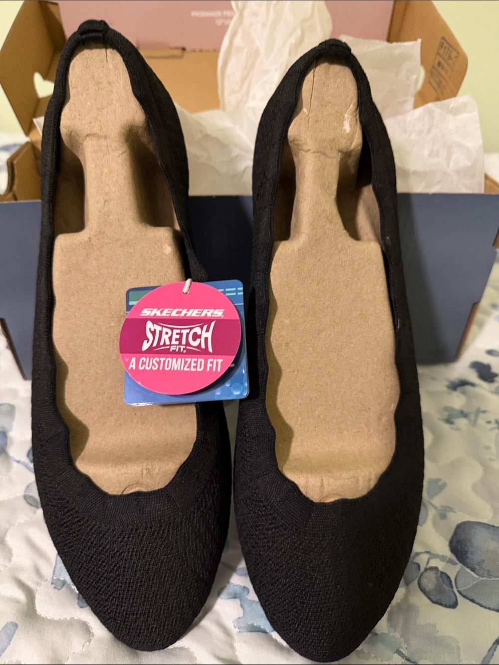 New Skechers Black Stretch-Fit Women's Ballet Flats. Size 10